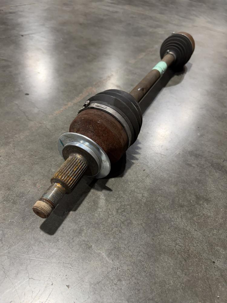 2018 Ford Mustang Shelby GT350 5.2L OEM RH Passenger Rear Axle FR3V4K138AA #1580 – photo 4