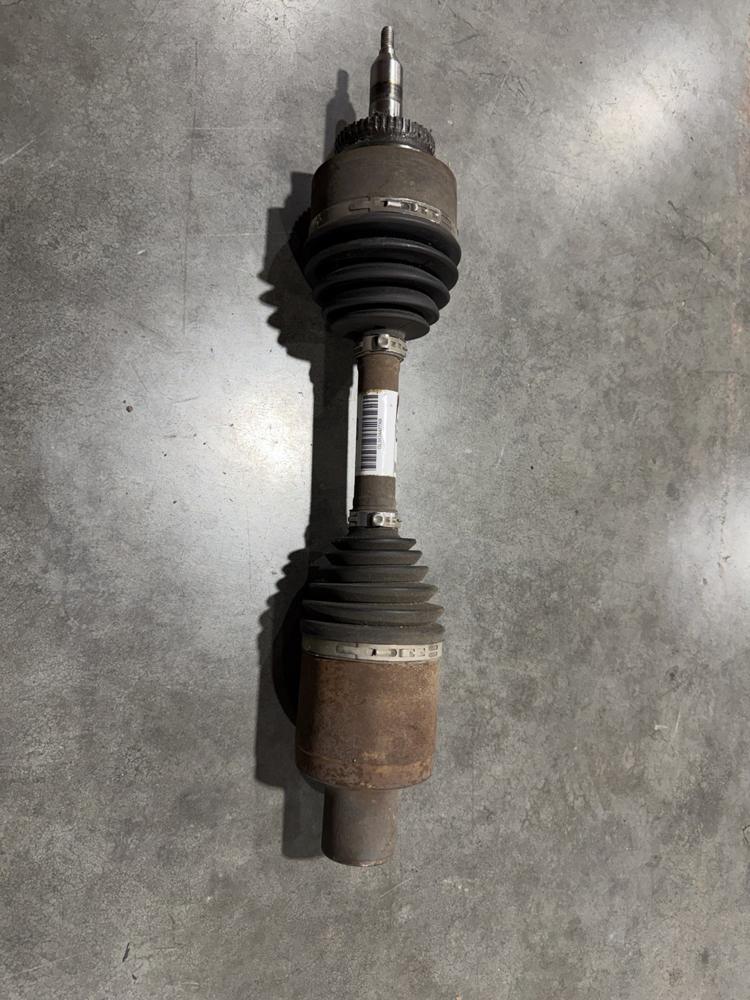 Genuine OEM Ford Front Right Cv Axle Shaft / GL34-3A427-AB – photo 1