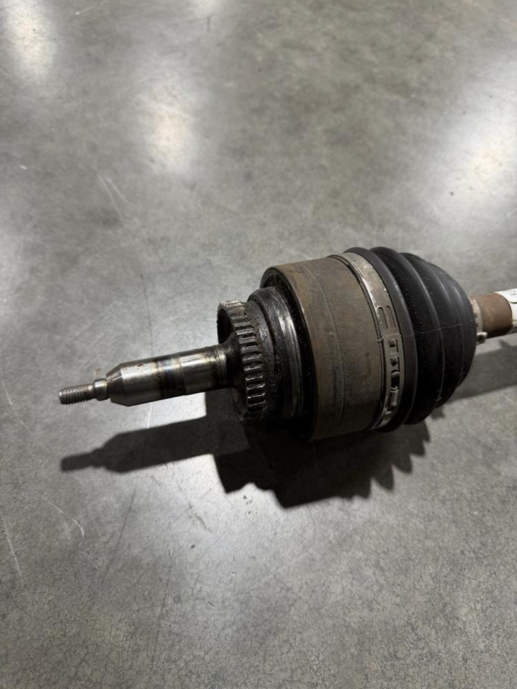 Genuine OEM Ford Front Right Cv Axle Shaft / GL34-3A427-AB – photo 3