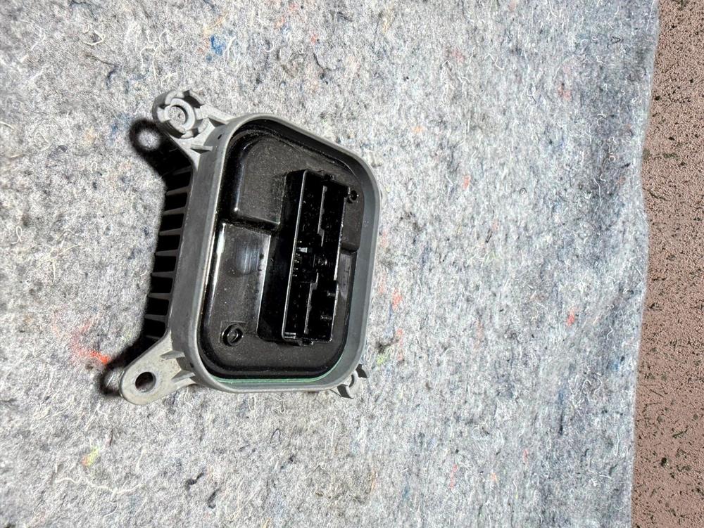 2024-2025 Tesla Cybertruck Headlight Controller Ballast Left Side 1802471-32-D – photo 2