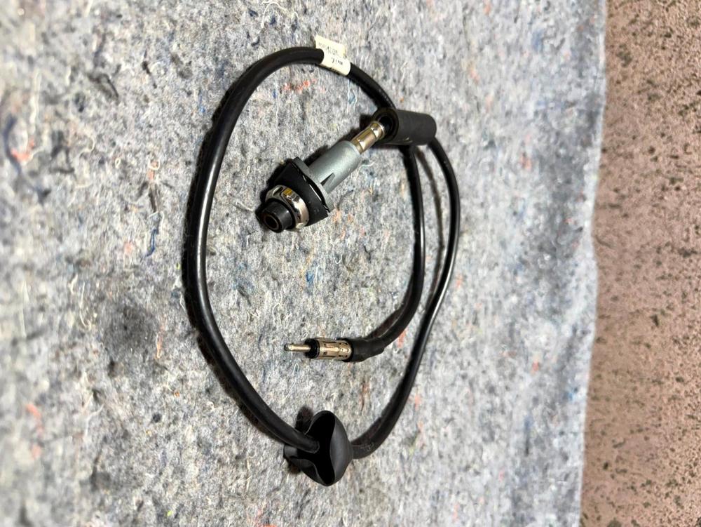 Genuine Mopar OEM Antenna Base Cable and Bracket 05064279AC – photo 3