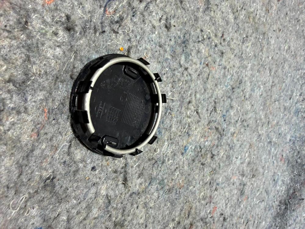 Genuine Infiniti OEM Center Cap Hub Cover Ornament Disc Black – photo 4