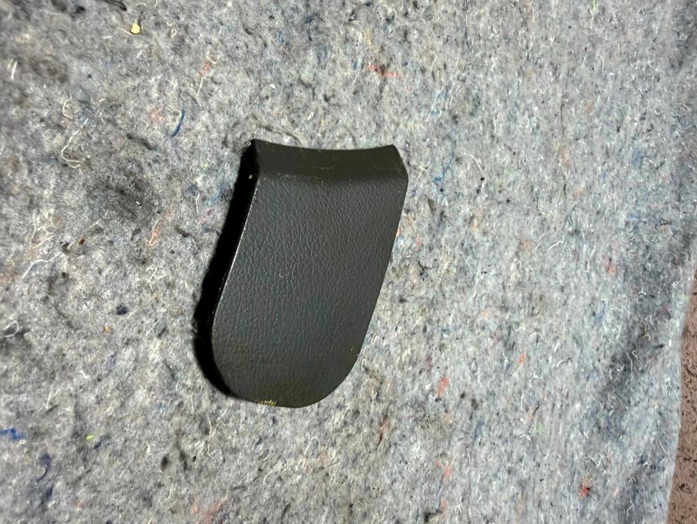 2011-2020 Dodge Journey Passenger Side Manual Seat Anchor Cover Bezel Black – photo 3