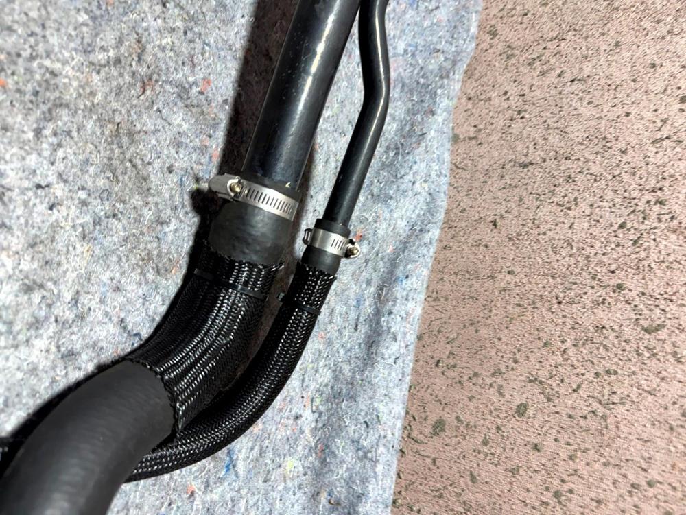 2019 Ford F250 OEM Diesel Fuel Filler Neck HC349034CB – photo 2