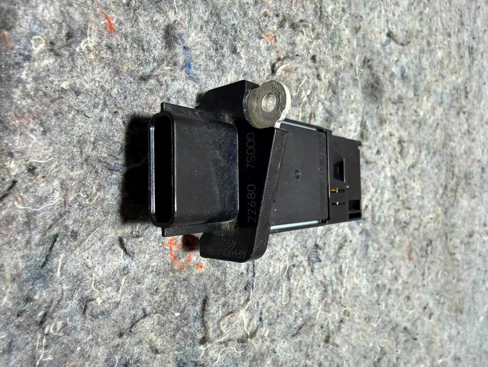226807S000 OEM Nissan Mass Air Flow – photo 4