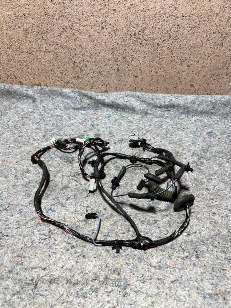 2012-2016 Jeep Patriot Trunk Lid Wire Harness OEM – photo 1
