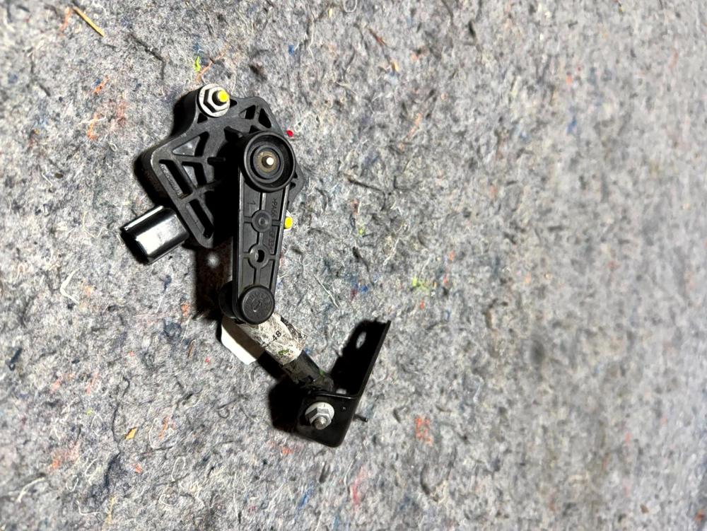 18-22 Ford Mustang GT Driver Left Rear Headlight Height Level Sensor OEM – photo 4