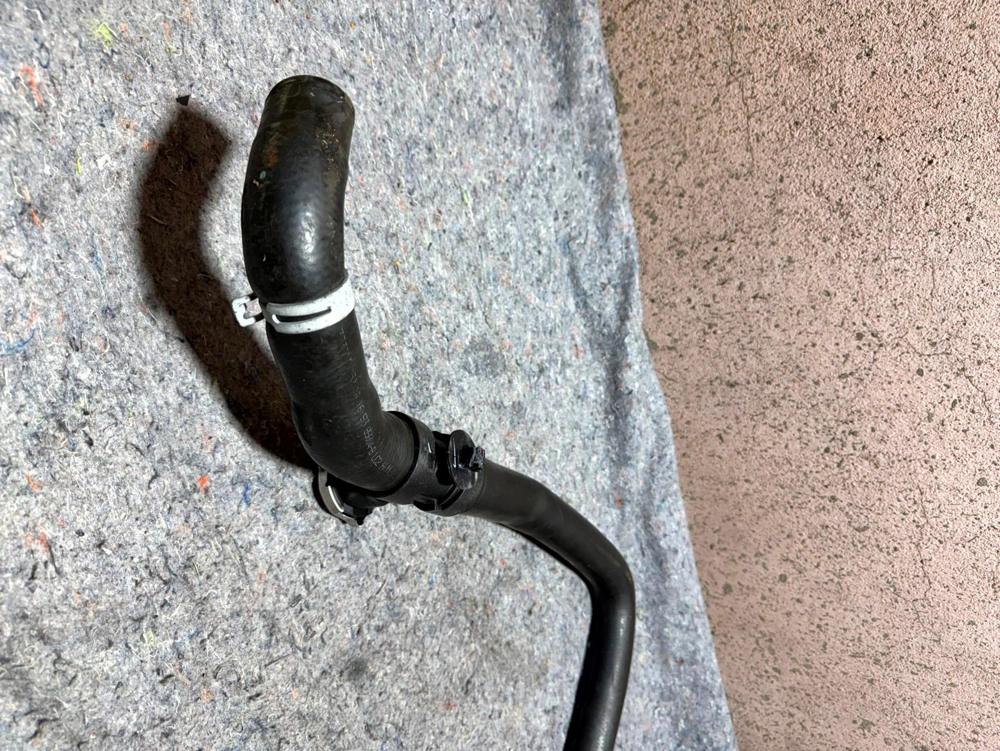 2007-2017 Jeep Patriot Upper Inlet Radiator Coolant Hose Tube Pipe Line OEM – photo 2