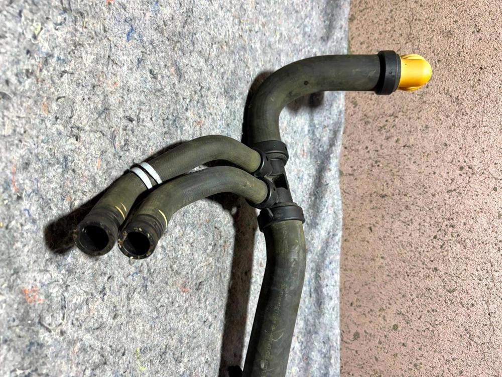 2015 Ford F150 Crew Max 5.0L Engine Coolant Moulded Radiator Hose OEM – photo 3