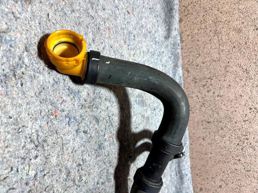 2015 Ford F150 Crew Max 5.0L Engine Coolant Moulded Radiator Hose OEM – photo 4
