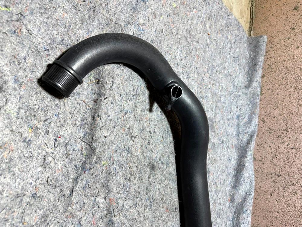 2018-2021 Ford Expedition Engine Intercooler Upper Inlet Hose Tube Pipe OEM – photo 3