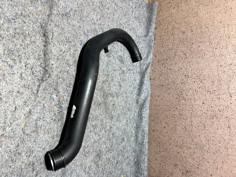 2018-2021 Ford Expedition Engine Intercooler Upper Inlet Hose Tube Pipe OEM – photo 4