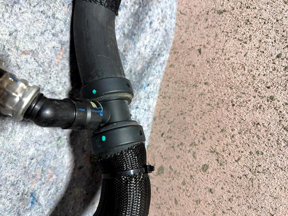 2011-2014 Ford Expedition 5.0L Upper Radiator Hose CL34-8260-CA – photo 4