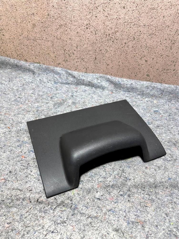 2011 Jeep Compass Front Left Under Dash Steering Column Knee Cover Trim OEM – photo 1