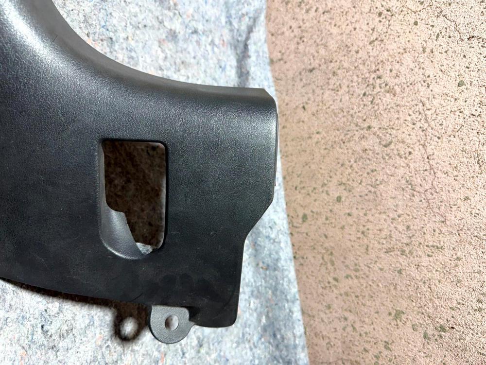 2014 Jeep Patriot Sport Front Left LH B Pillar Lower Cowl Door Trim Plastic – photo 2