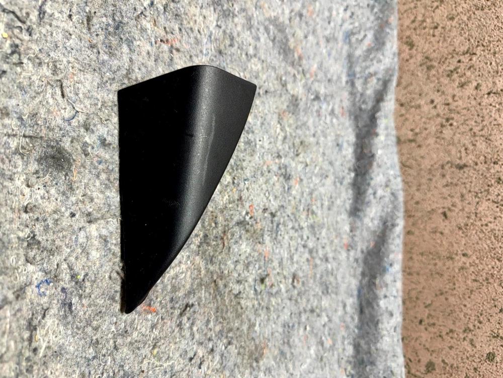 07-17 Patriot Front Right Door Mirror Mount Cover Trim Black 1KM08TRMAB OEM – photo 2
