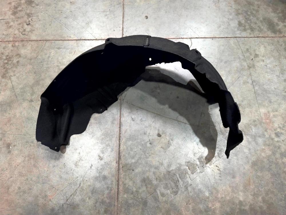 Ford Mustang Left Rear Wheelbase Trim FR3B63278B51AG 2016 22085189 – photo 1
