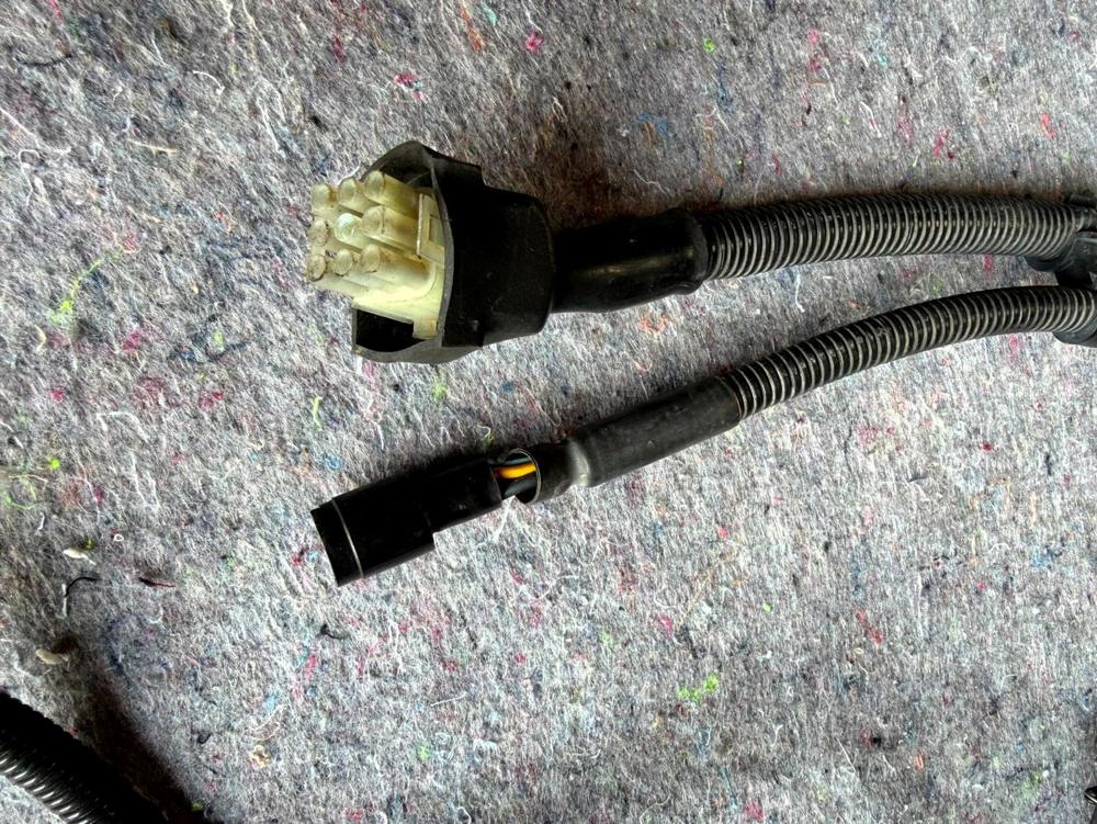 Ferarri Testarossa Engine Harness Rear Pn 144987 – photo 4