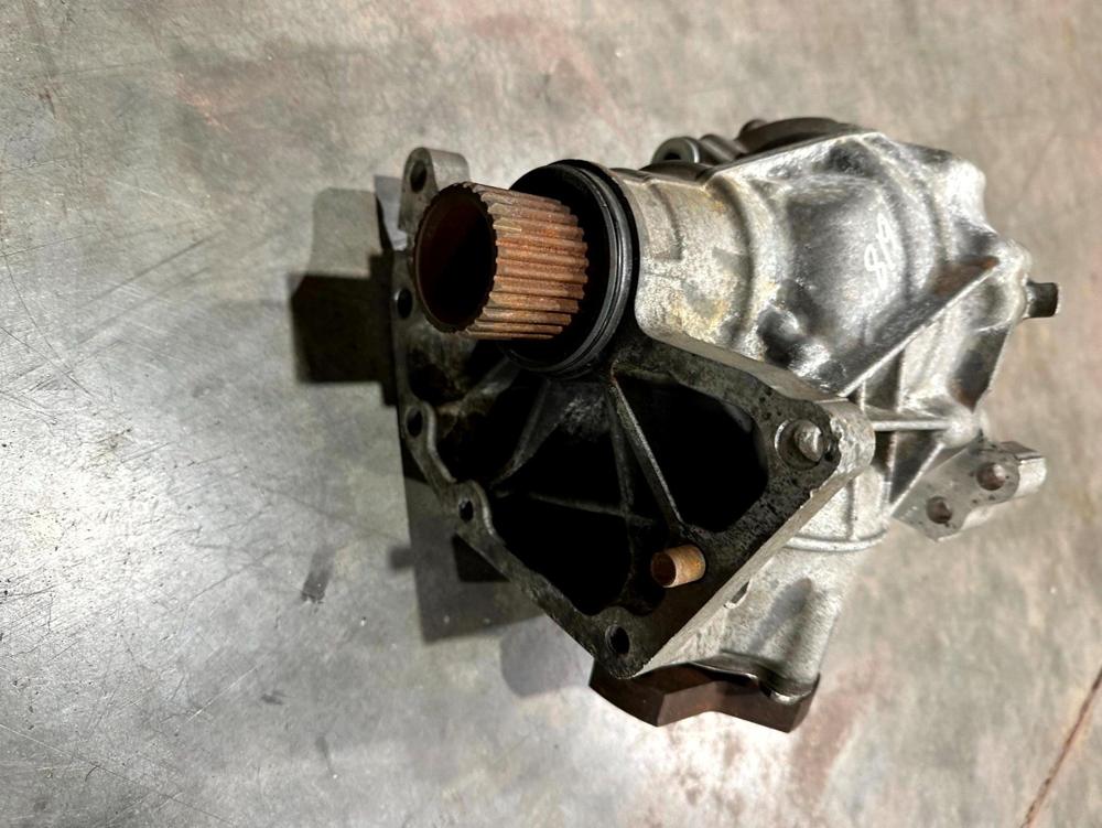 2014-2023 Infiniti QX80 Transfer Case Assembly OEM – photo 3