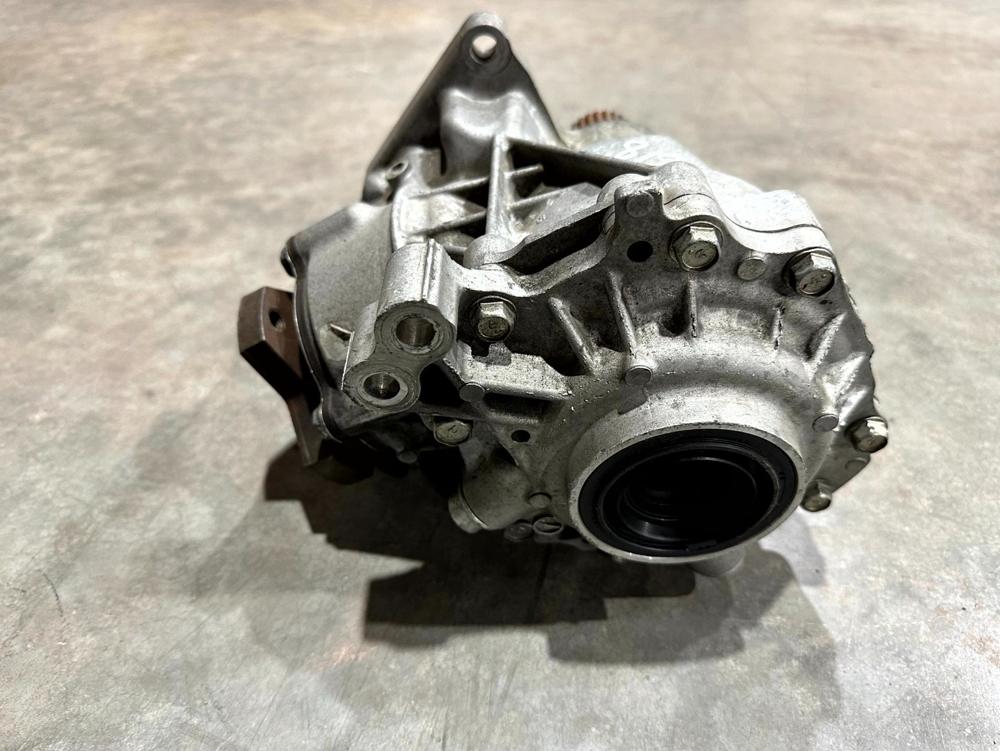 2014-2023 Infiniti QX80 Transfer Case Assembly OEM – photo 4
