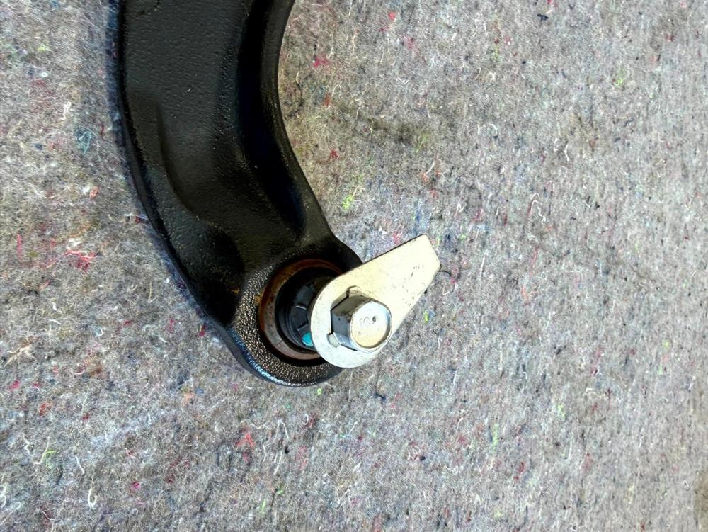 2016 Ford Mustang GT350 OEM Driver LH Rear Upper Control Arm – photo 2