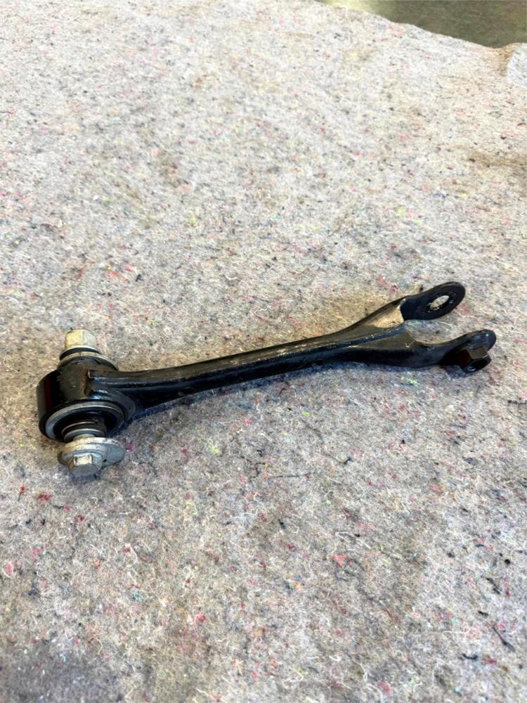 2015-2023 Ford Mustang Rwd Rear Right Side Trailing Control Arm FR3C5K898BB OEM – photo 1