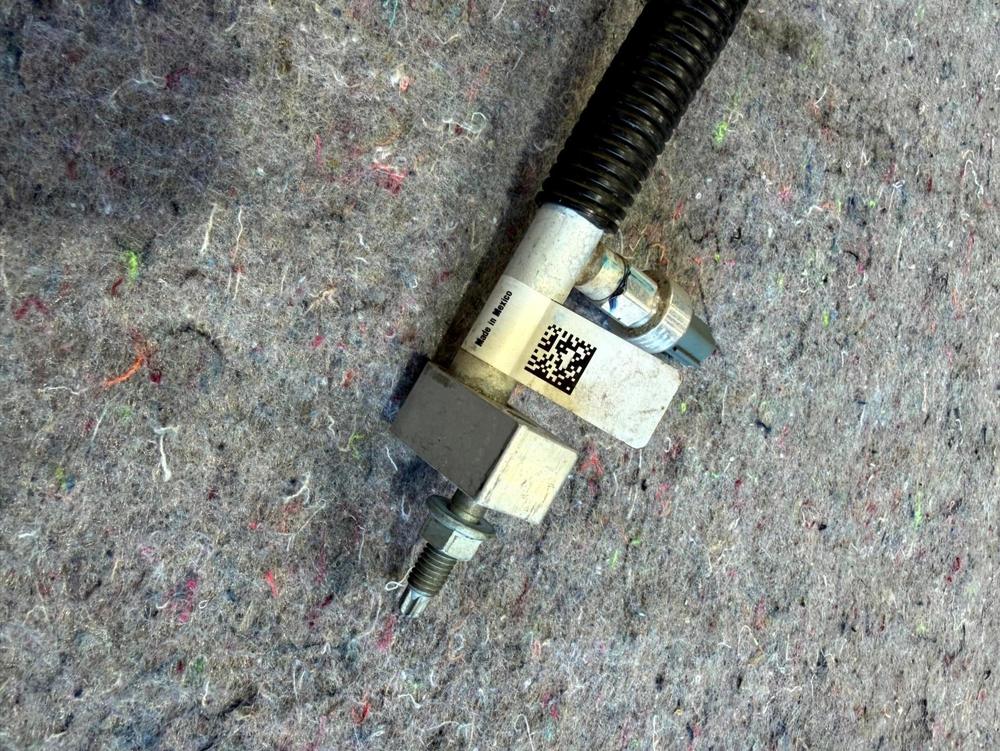 Ford NL1Z-18E631-B Tube Compressor Line – photo 4