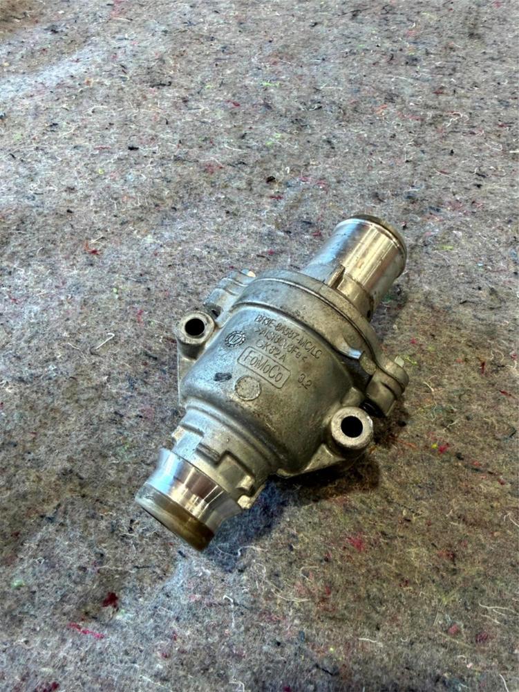 Ford Mustang Vi MK6 Lae S550 5.0 Convertible Facelift BR3E-8A587-MC Thermostat – photo 1