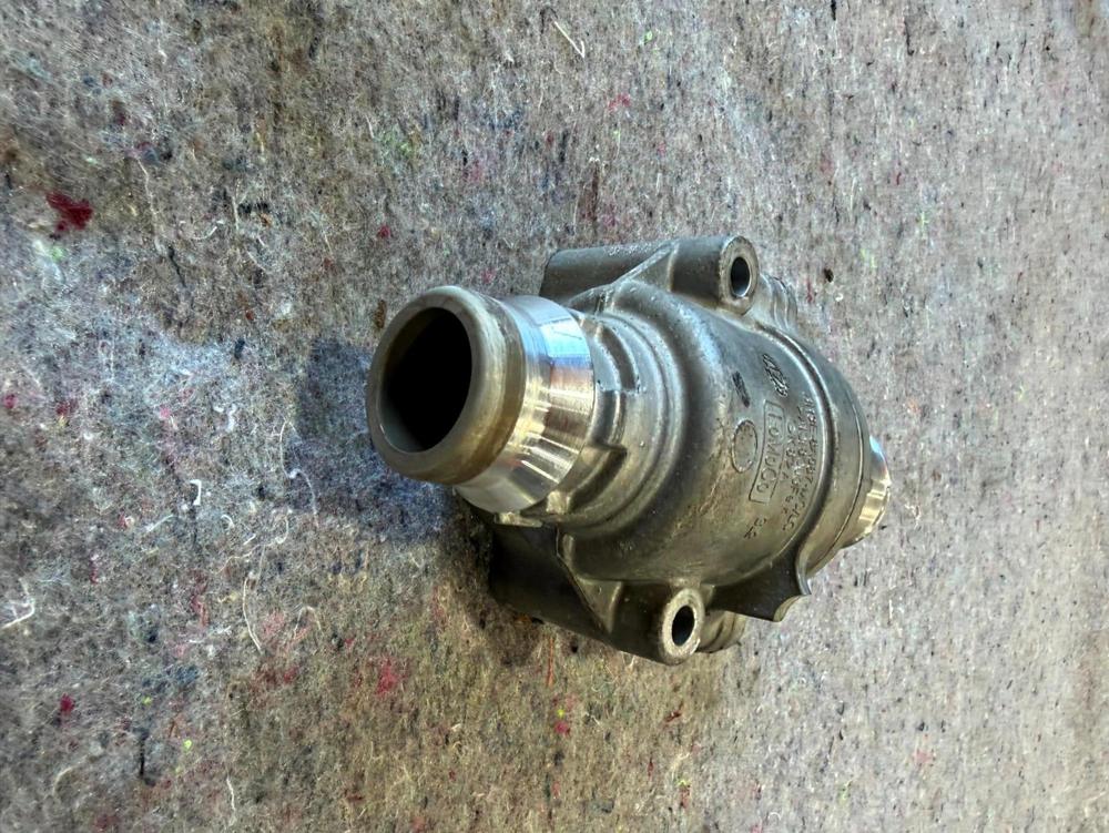 Ford Mustang Vi MK6 Lae S550 5.0 Convertible Facelift BR3E-8A587-MC Thermostat – photo 2