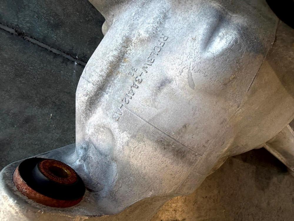 2018-2021 Ford Expedition 3.5L 4WD Front Axle Differential Carrier 3.73 OEM – photo 2