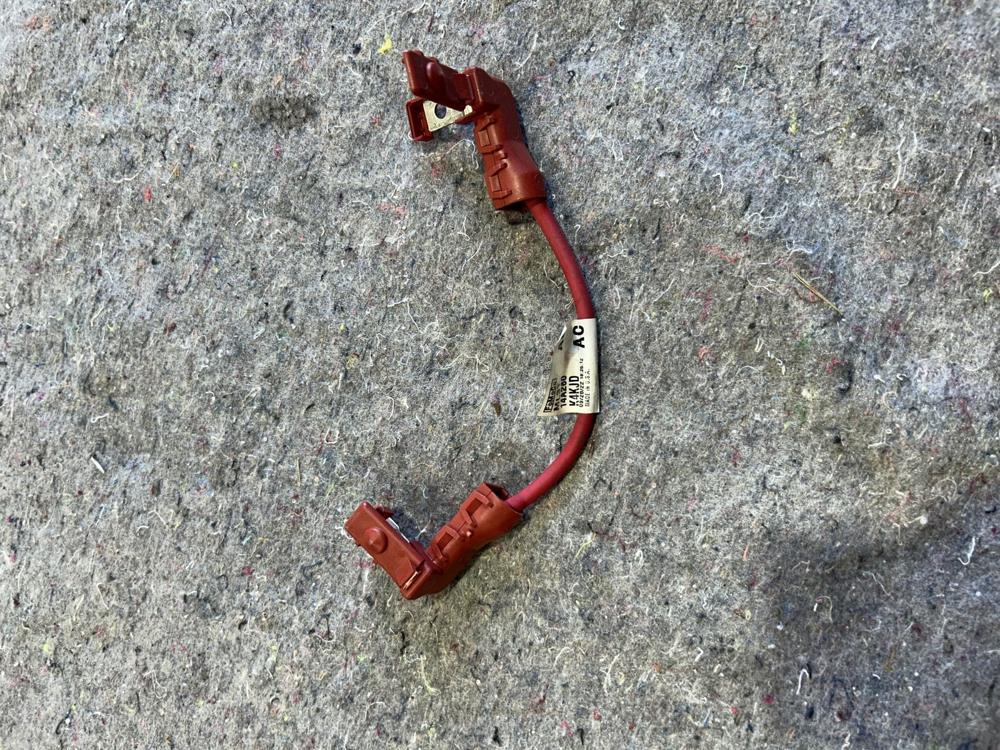 2021-2023 OEM Ford F150 Rear Seat Power Inverter ML3T14A280K4KJD – photo 2