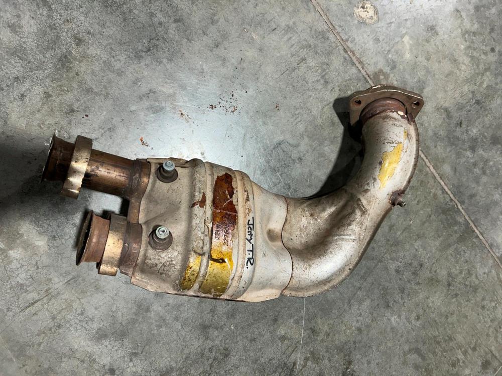 Ferrari Testarossa LH Connection Pipe to Car 125906 – photo 2