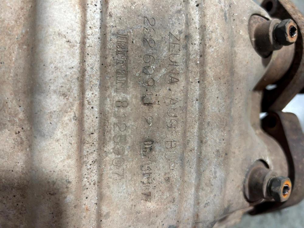 Ferrari Testarossa LH Connection Pipe to Car 125906 – photo 4
