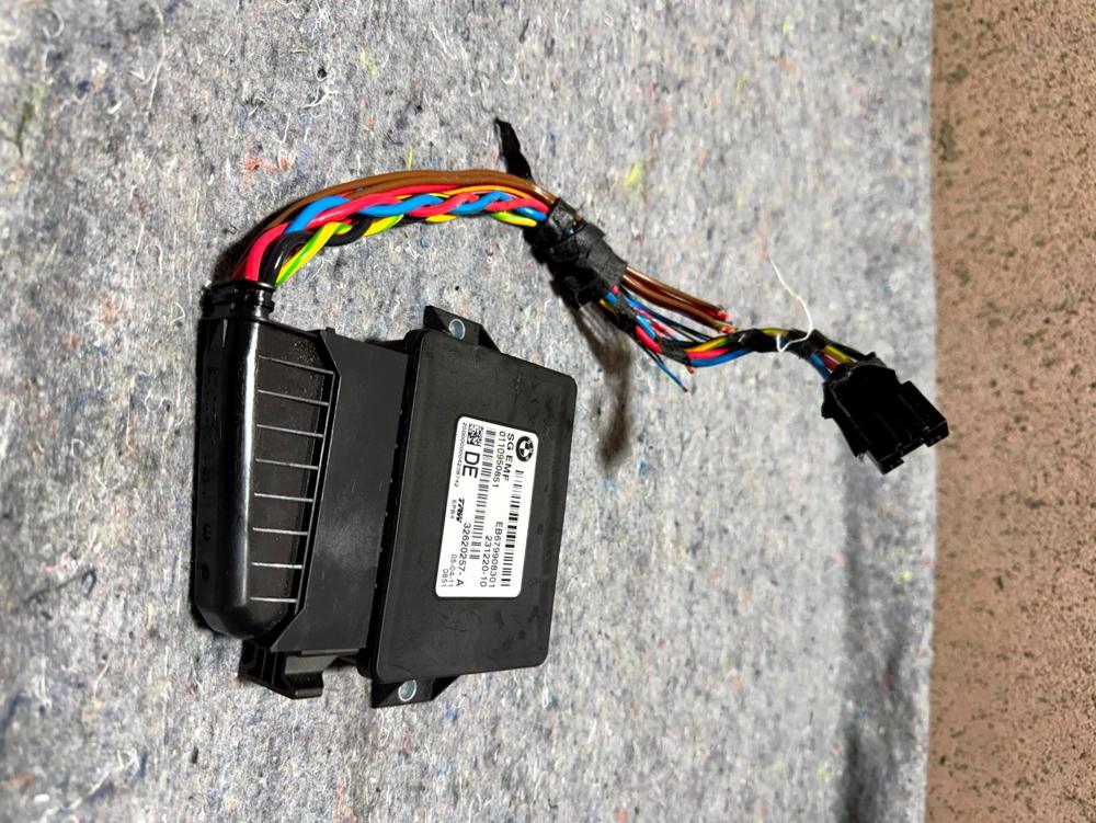 11-19 BMW 528i 640i Gran Coupe Electronic Park Brake Module Unit EB679908301 OEM – photo 2