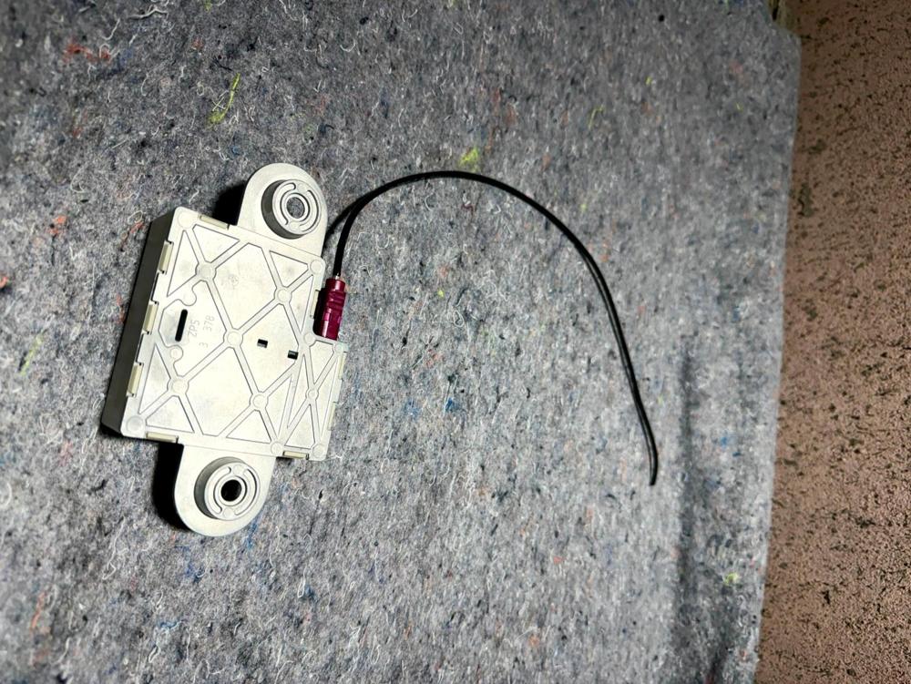 11-16 BMW 528I 535I GT Xdriver F10 Antenna Amplifier Module 693502401 OEM – photo 4
