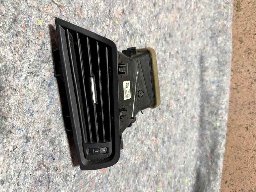 11-16 BMW 535i 550i M5 F10 Right Passenger Dash Airvent Air Vent OEM – photo 3