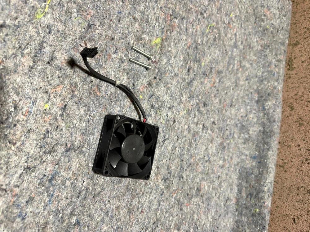 09-15 BMW F01 F02 750I Amplifier Amp Audio System Cooling Fan AX6983075 OEM – photo 2