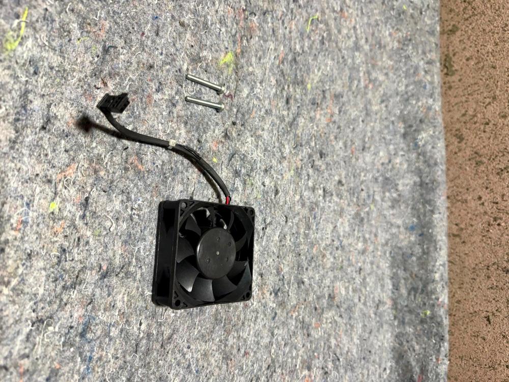 09-15 BMW F01 F02 750I Amplifier Amp Audio System Cooling Fan AX6983075 OEM – photo 4