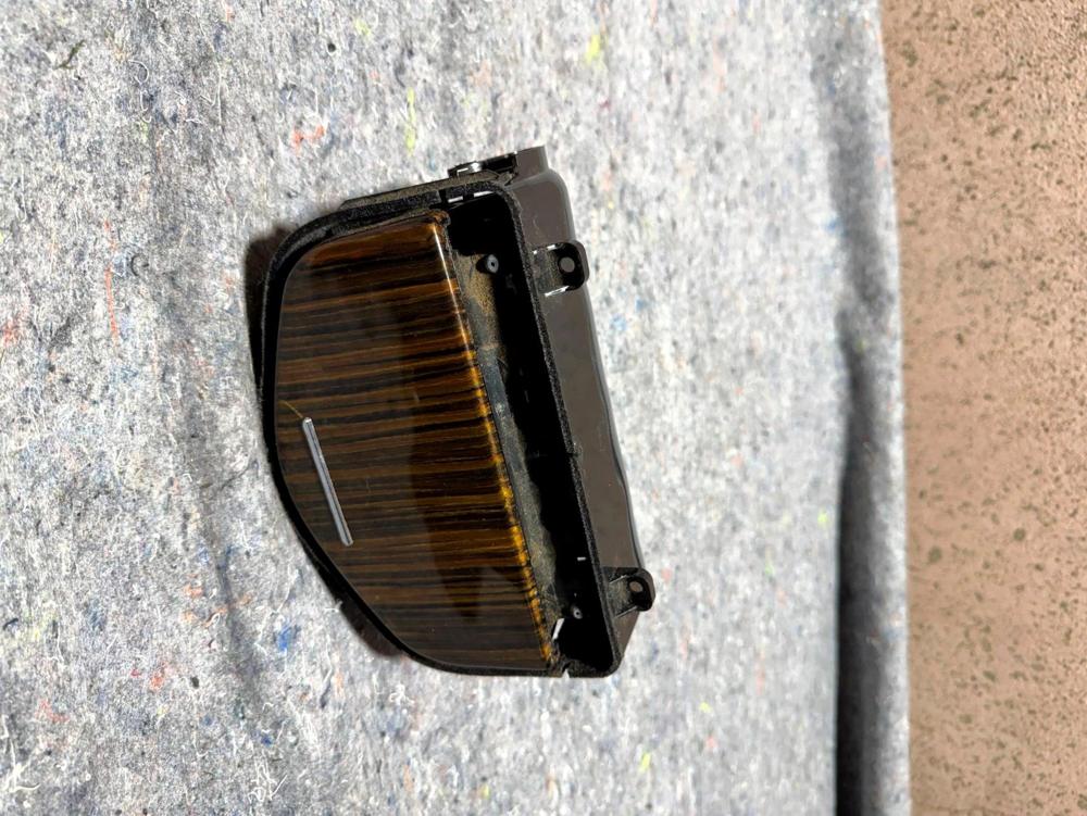 Maserati Quattroporte Center Console Storage Tray OEM 670011129 2014-2020 – photo 3
