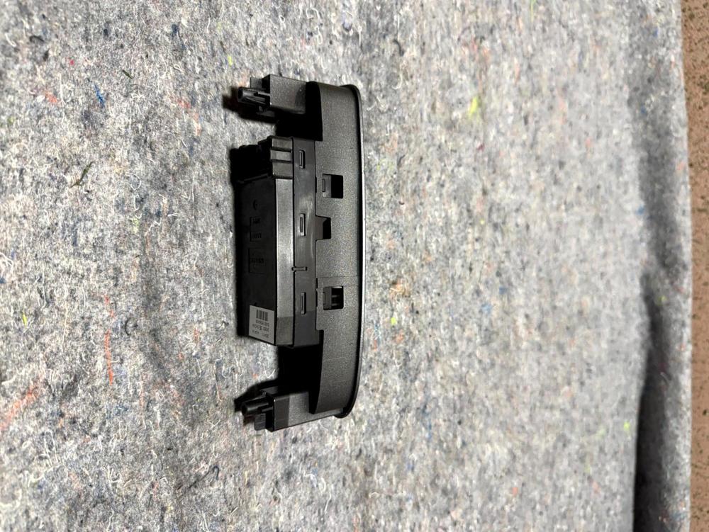 2014-2020 Infiniti Q50 Right Front Window Switch OEM 254114GA1A – photo 4