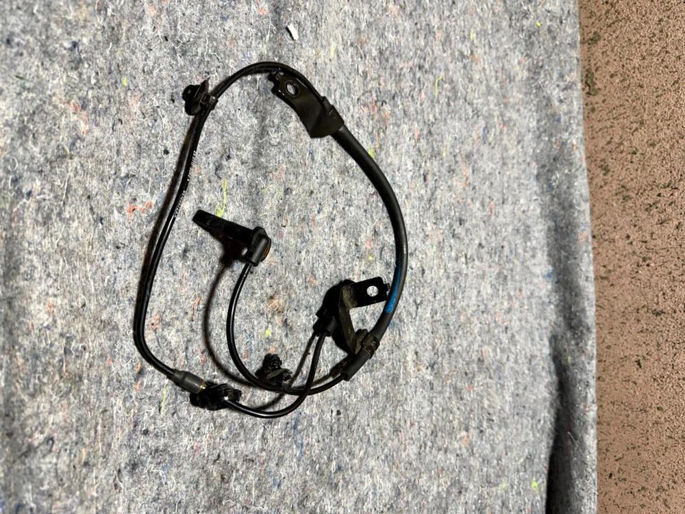 2012-2017 Jeep Compass Patriot Front Right ABS Speed Sensor 05105572AA OEM – photo 4