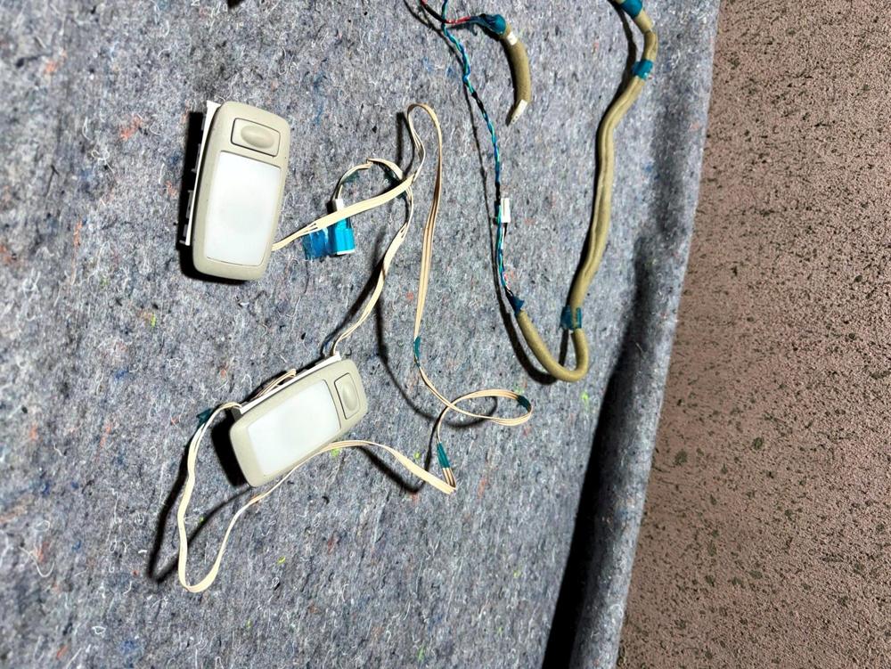 16-19 Infiniti Q50 Roof Headliner Wiring Harness & 2 Dome Lamps OEM 240604GA1A – photo 3