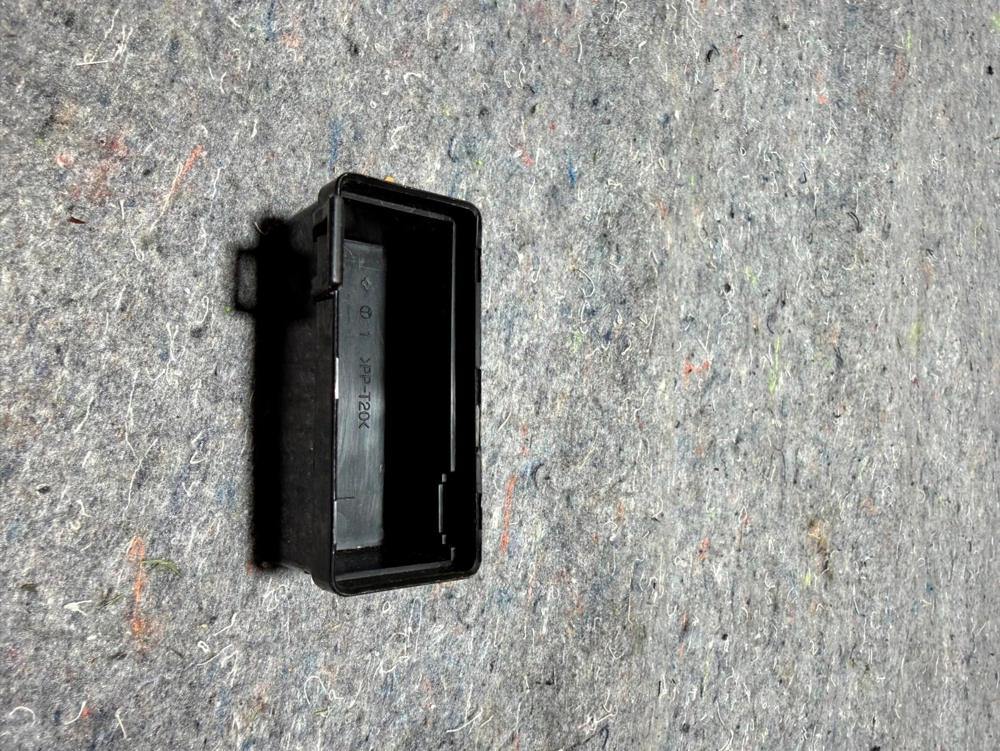 2014-2016 Infniti Q50 Front Engine Bay Fuse Box 6HB0B OEM – photo 2