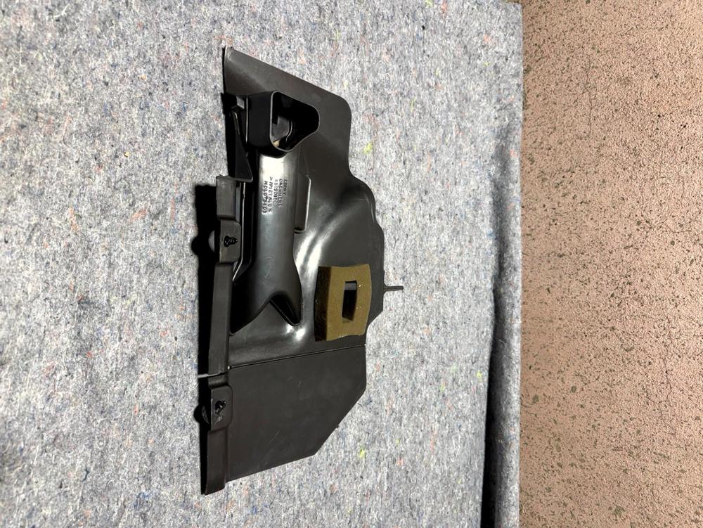 Lower Right Dashboard Foot Trim Panel OEM 15290106 Chevrolet Corvette C6 2006-13 – photo 2
