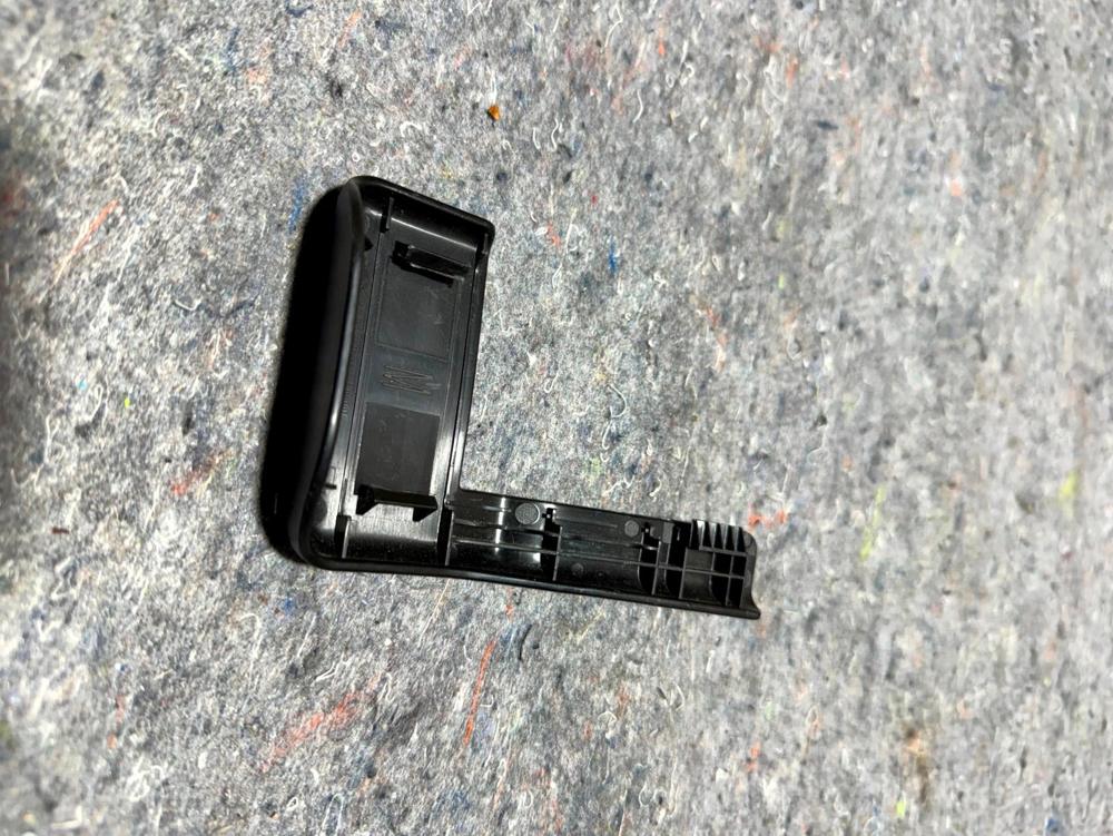 14-19 Toyota Corolla Driverfront Seat Track Cover Black OEM 72123-02100-C0 – photo 4
