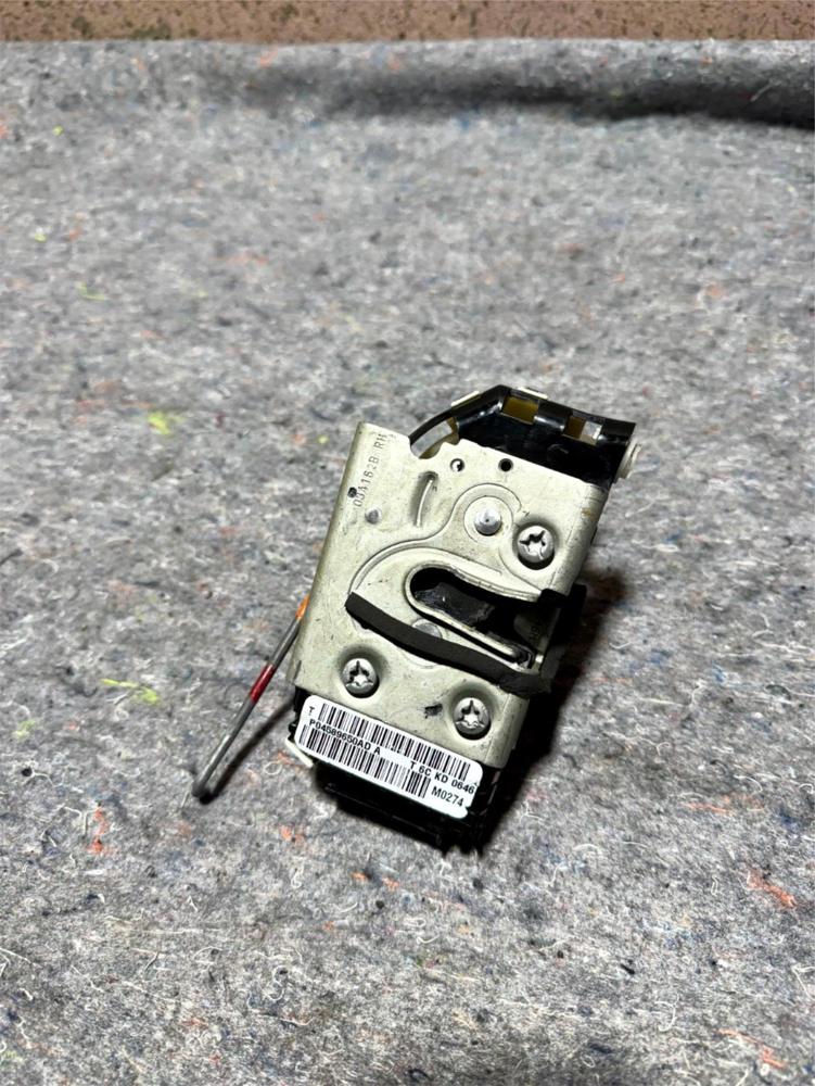 2013-2018 Dodge RAM 1500 Right Rear Passenger Door Lock Actuator OEM P05689650AD – photo 2