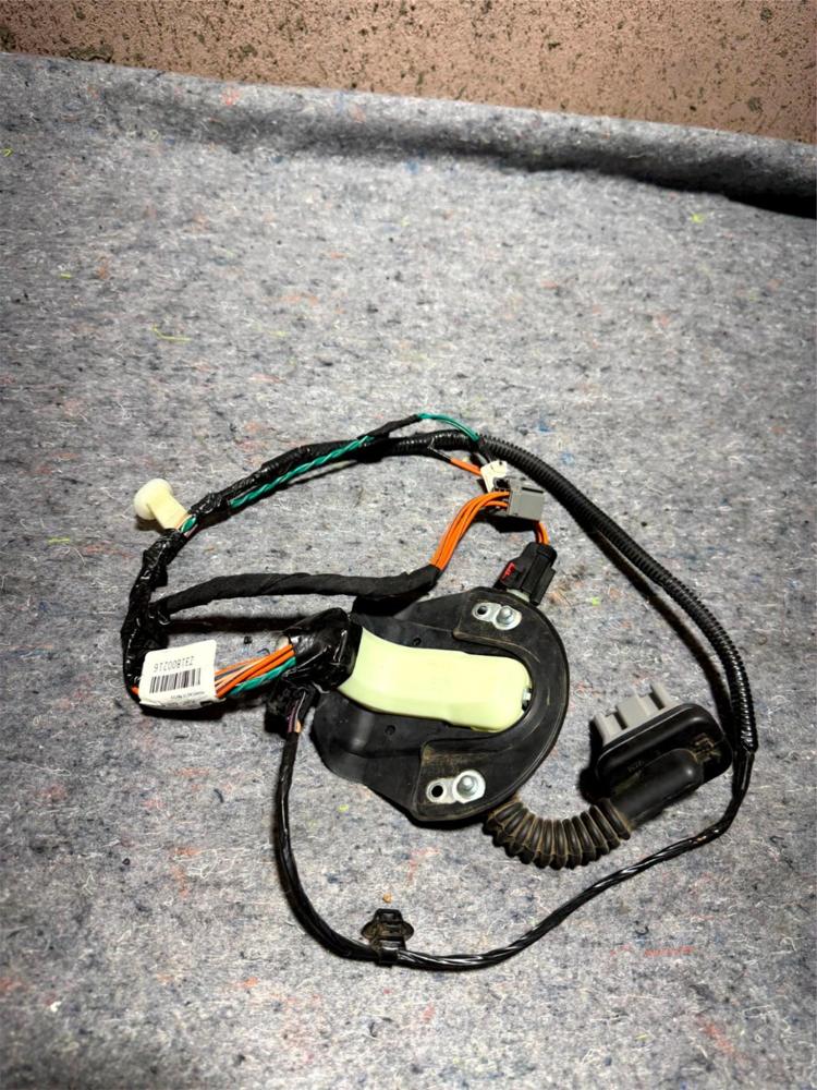 2011-2016 Jeep Compass Latitude Rear Right Door Wire Harness OEM P68241094AA – photo 1