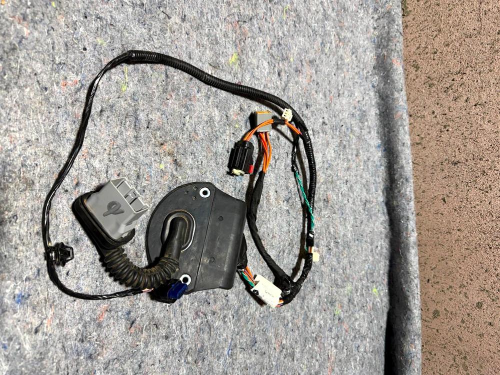2011-2016 Jeep Compass Latitude Rear Right Door Wire Harness OEM P68241094AA – photo 2