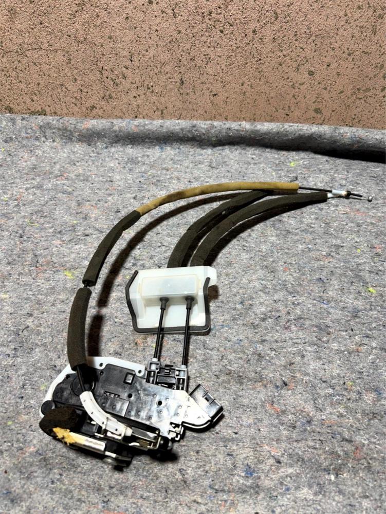14-22 Infiniti Q50 Front Right Door Lock & Remote Control Actuator – photo 1