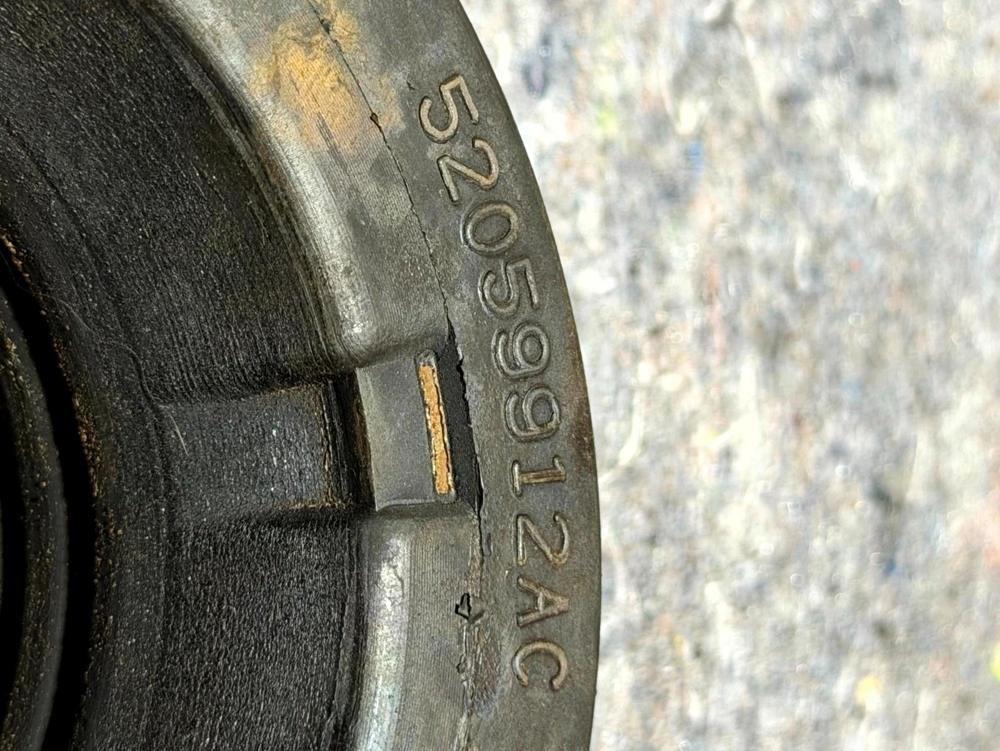 Genuine OEM Mopar Front Coil Spring Insulator for Jeep Wrangler – photo 2